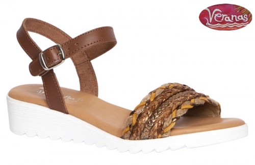 SUMMER. THE SUPER COMFORTABLE SANDALS OF THE SUMMER WOMAN.